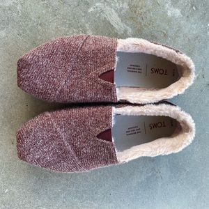 TOMS burgundy slip-ons with fluffy pink interior size 5 1/2